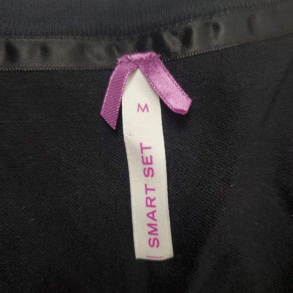 Smart Set Black V Neck Sweater Vest Size Medium - Picture 4 of 5